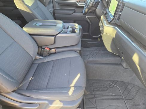 Used 2022 Chevrolet Silverado 1500 RST image 9