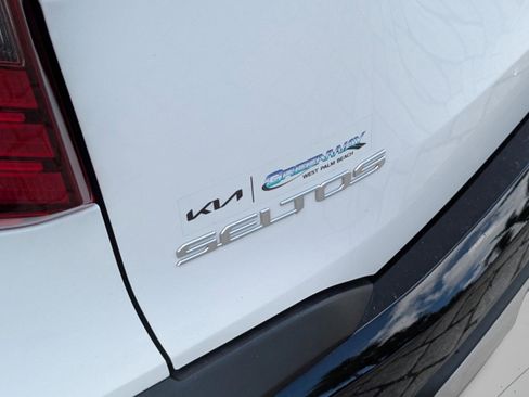 Used 2024 Kia Seltos SX AWD/4WD image 32