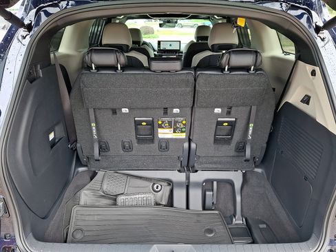 Certified 2026 Toyota Sienna Platinum AWD/4WD image 31