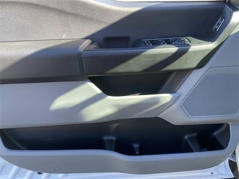 New 2026 Ford F550 4x4 Crew Cab image 9