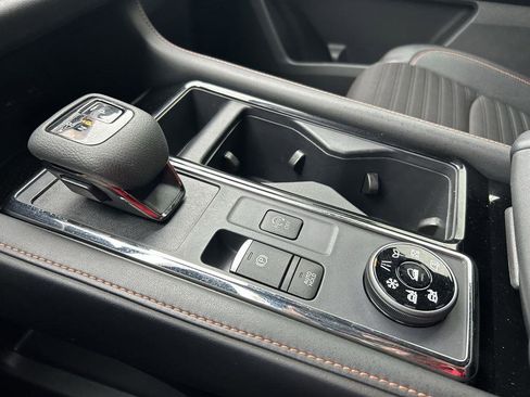 Used 2024 Nissan Pathfinder Rock Creek image 18