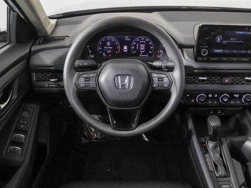 Used 2025 Honda Accord SE image 35