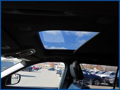 New 2025 Jeep Grand Cherokee L Limited image 15