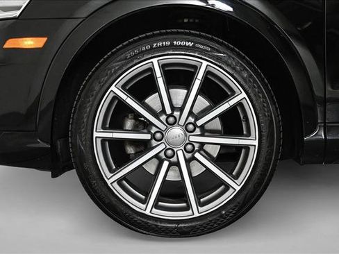 Used 2018 Audi Q3 2.0T Premium image 25