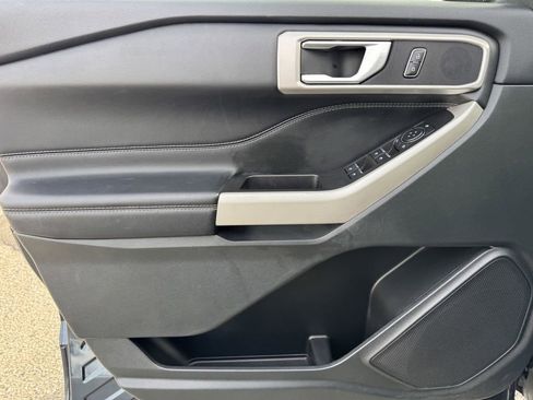 Certified 2023 Ford Explorer XLT w/ Equipment Group 202A image 15