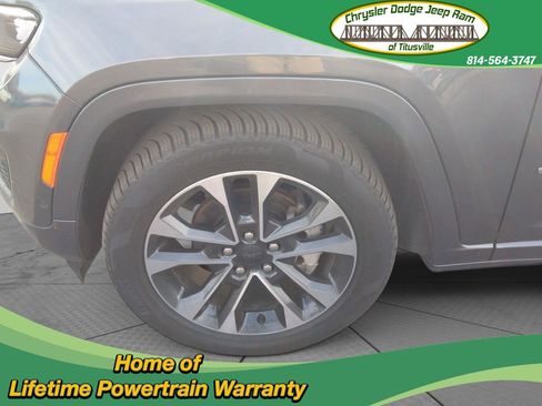 Used 2022 Jeep Grand Cherokee Overland w/ Luxury Tech Group IV image 37