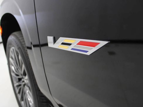 Certified 2023 Cadillac Escalade ESV V image 15