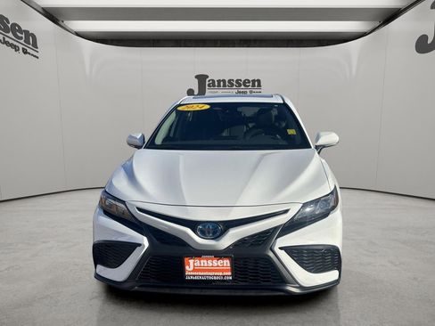 Used 2024 Toyota Camry SE w/ Audio Upgrade Package image 7