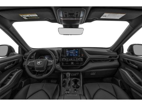 Used 2022 Toyota Highlander XLE AWD/4WD image 11