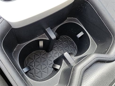 Used 2024 Toyota RAV4 XLE image 25