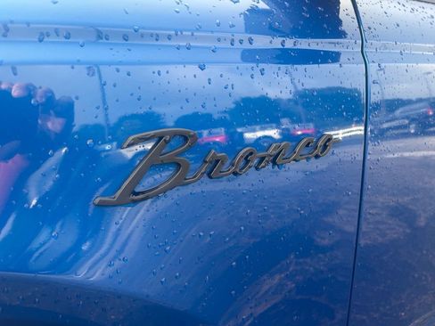 Used 2021 Ford Bronco First Edition AWD/4WD image 11