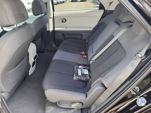 New 2025 Hyundai Ioniq 5 SE image 13