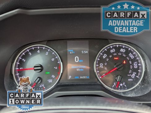 Used 2022 Toyota RAV4 XLE AWD/4WD image 11