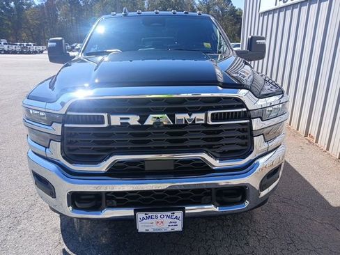 New 2026 RAM 3500 Big Horn AWD/4WD image 13
