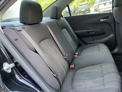 Used 2020 Chevrolet Sonic LT FWD image 31