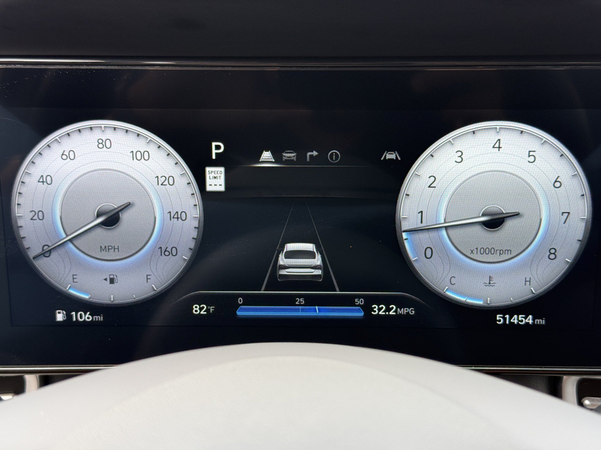 Used 2025 Hyundai Elantra SEL FWD image 24
