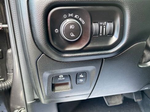 Used 2020 RAM 1500 Laramie AWD/4WD image 4