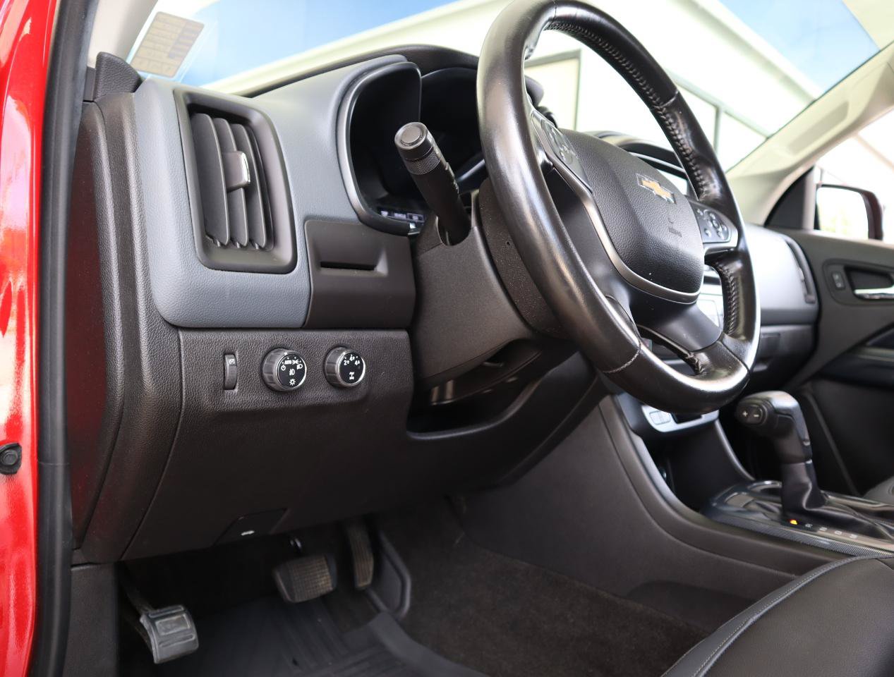 Used 2015 Chevrolet Colorado Z71 AWD/4WD image 42