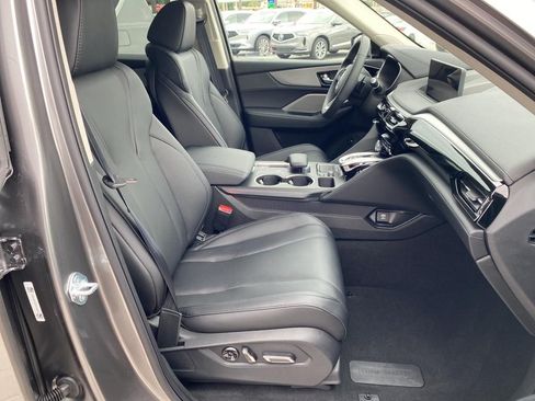 Certified 2024 Acura MDX FWD w/ Technology Package image 17