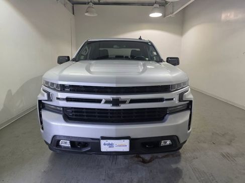 Certified 2022 Chevrolet Silverado 1500 RST image 2