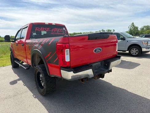 Used 2017 Ford F250 XLT AWD/4WD image 8