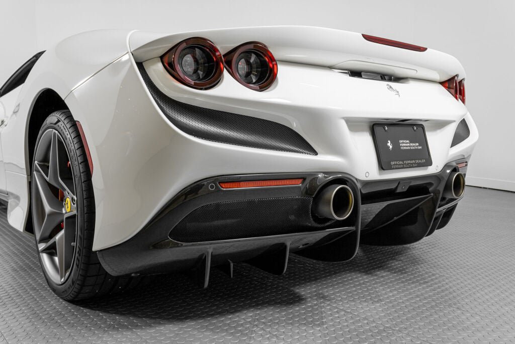 Used 2022 Ferrari F8 Tributo RWD image 27