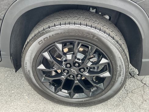 Used 2024 Chevrolet Traverse LT w/ Midnight/Sport Edition FWD image 21