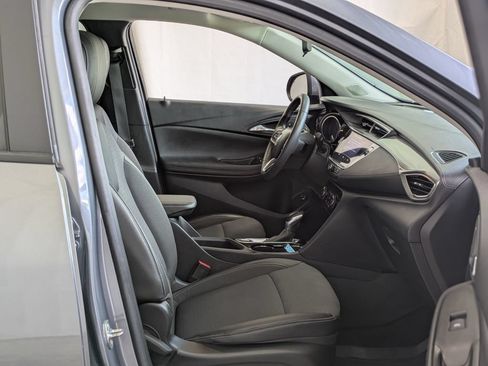Used 2022 Buick Encore GX Select w/ Sport Touring Package FWD image 22