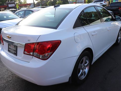 Used 2016 Chevrolet Cruze LT FWD image 5