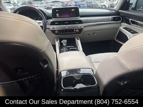 Used 2022 Kia Telluride EX w/ EX Premium Package image 17