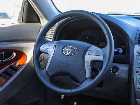 Used 2008 Toyota Camry XLE image 15