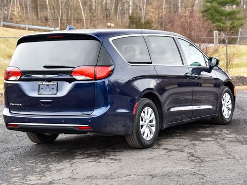 Certified 2019 Chrysler Pacifica Touring Plus image 3