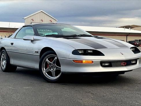 Used 1997 Chevrolet Camaro Z28 w/ Preferred Equipment Group 2 image 3