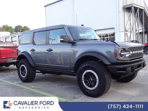 Used 2024 Ford Bronco Badlands AWD/4WD image 2