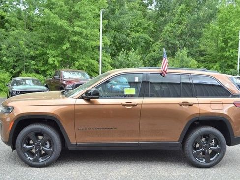 New 2026 Jeep Grand Cherokee Limited AWD/4WD image 5