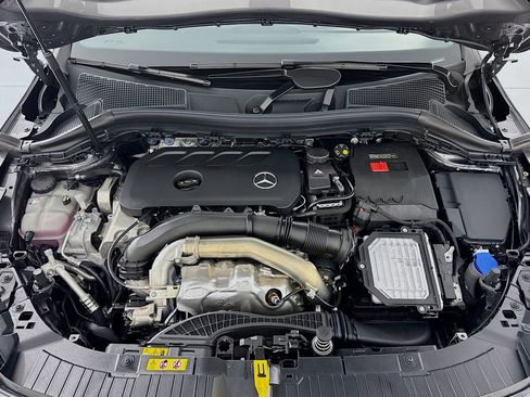 New 2026 Mercedes-Benz GLA 250 4MATIC image 10