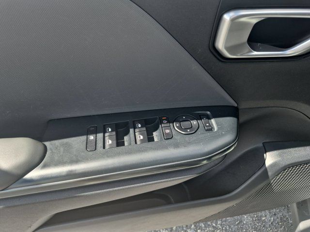 Used 2025 Kia K4 FWD image 13