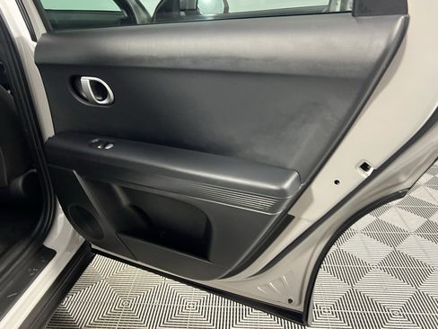 Used 2024 Hyundai Ioniq 5 SE image 32