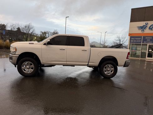 Used 2019 RAM 2500 Big Horn image 2