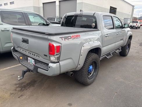Certified 2020 Toyota Tacoma TRD Off-Road w/ Technology Package image 2