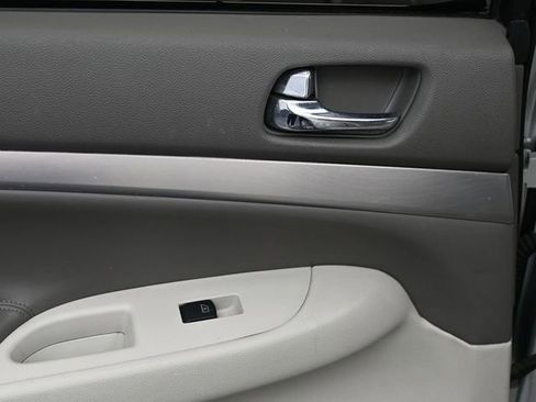 Used 2012 INFINITI G37 Journey w/ Premium Pkg image 22