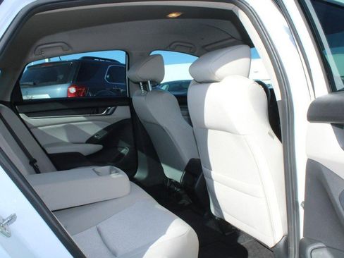 Used 2018 Honda Accord Sedan image 13
