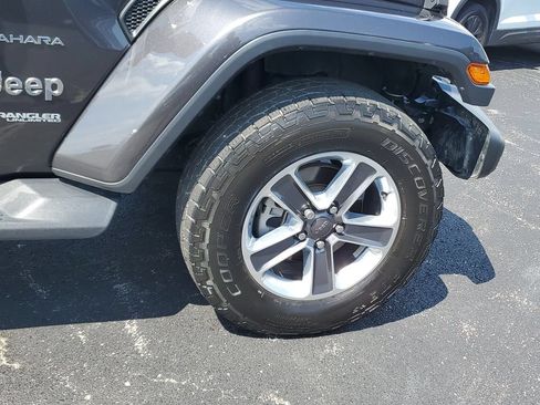 Certified 2018 Jeep Wrangler Unlimited Sahara AWD/4WD image 6
