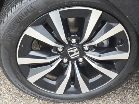 Used 2023 Honda Civic EX-L image 10