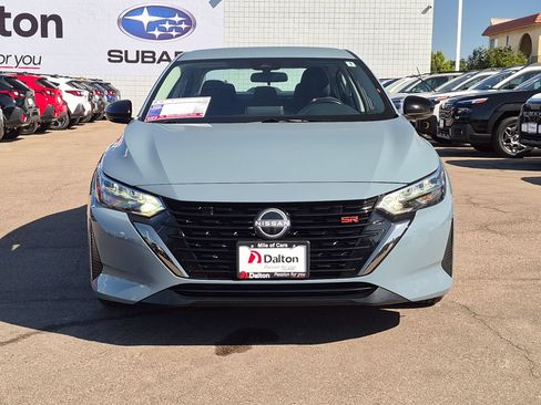Used 2025 Nissan Sentra SR FWD image 3