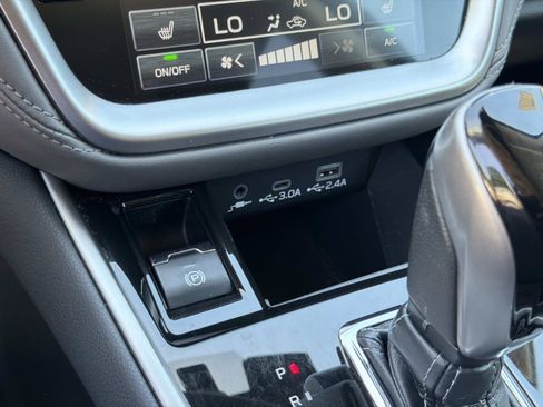 Certified 2024 Subaru Outback Onyx Edition AWD/4WD image 25