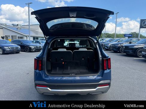 Used 2025 Kia Sorento S FWD image 22