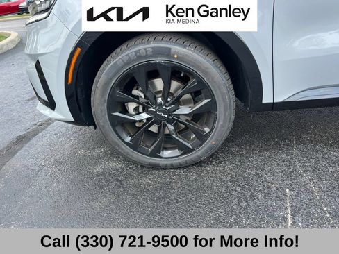 Certified 2023 Kia Sorento SX AWD/4WD image 17