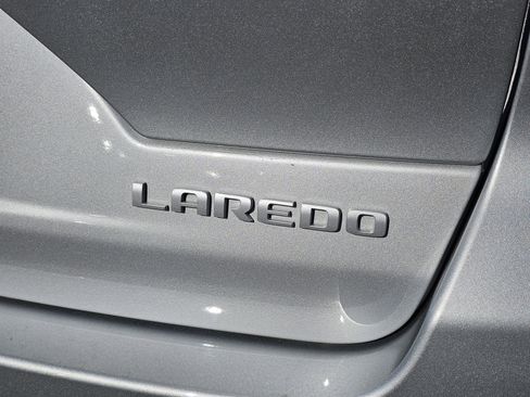 New 2024 Jeep Grand Cherokee Laredo X w/ Luxury Tech Group I image 10