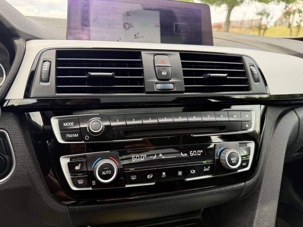 Used 2018 BMW 330i Gran Turismo xDrive AWD/4WD image 39